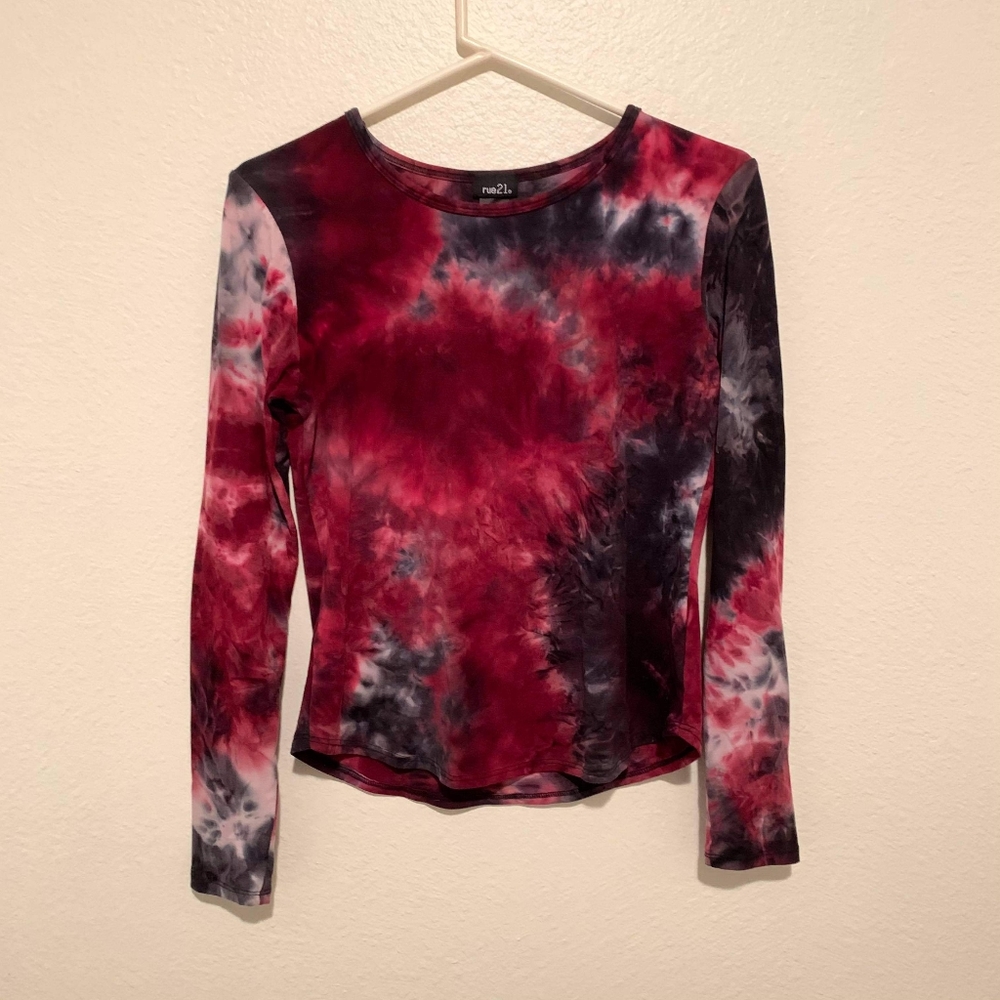 🖤Tie-dye Black & Red Stretch Long Sleeve Shirt 🖤